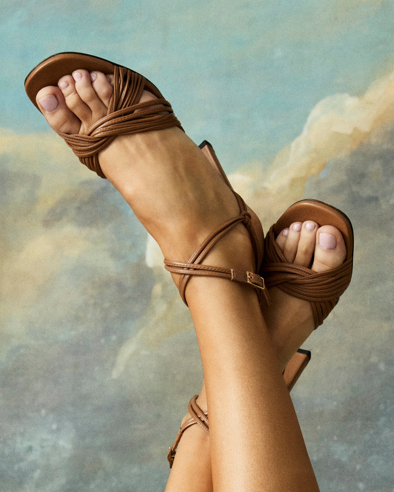 akiko Aurelia: Cognac Nappa – INEZ