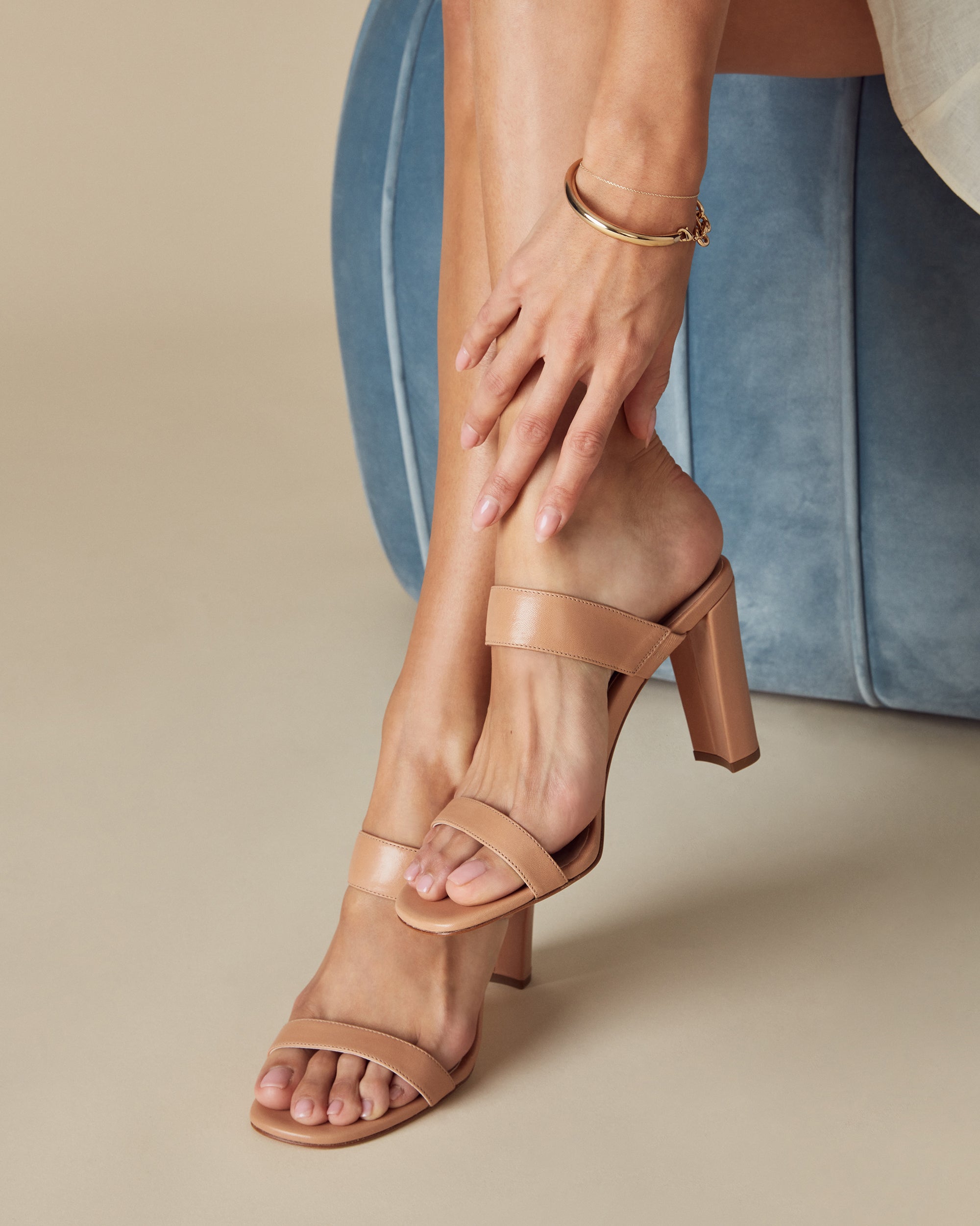 Sara: Nutmeg Capretto – INEZ